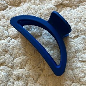 Navy blue claw clip hair accessory - 3.5”